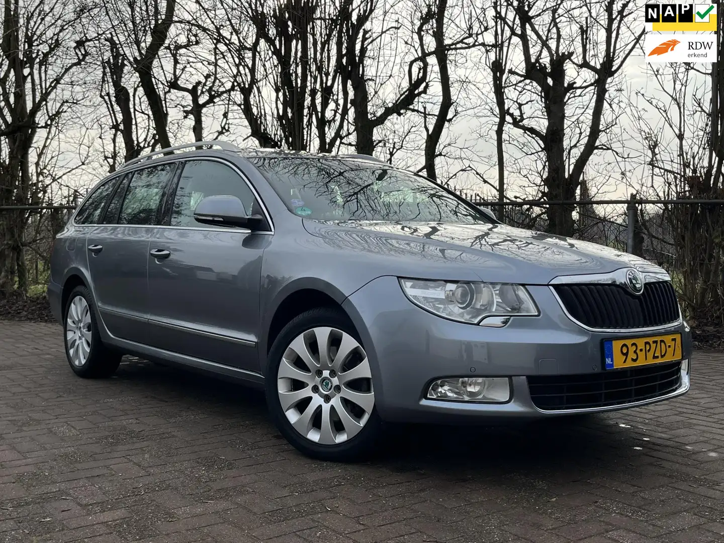 Skoda Superb Combi 1.8 TSI Elegance DSG Xenon Stoelverw. Gris - 1