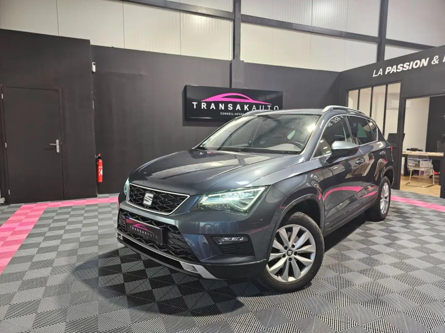 SEAT Ateca 2.0 TDI 150 ch Start/Stop DSG7 Style Gris - 1