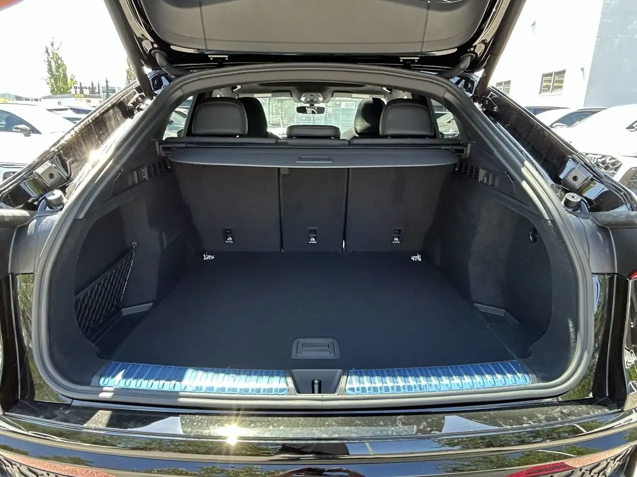 Audi SQ5 снимка Audi SQ5