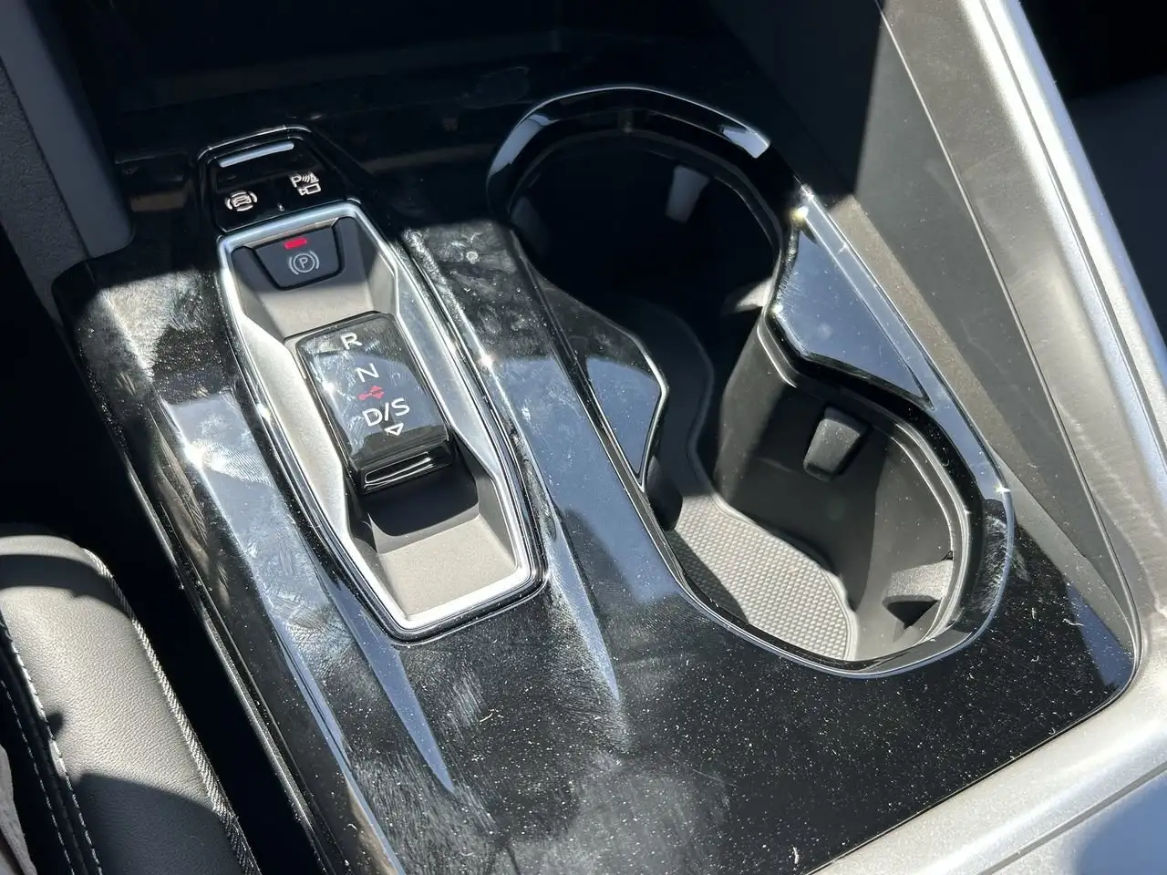 Audi SQ5 снимка Audi SQ5