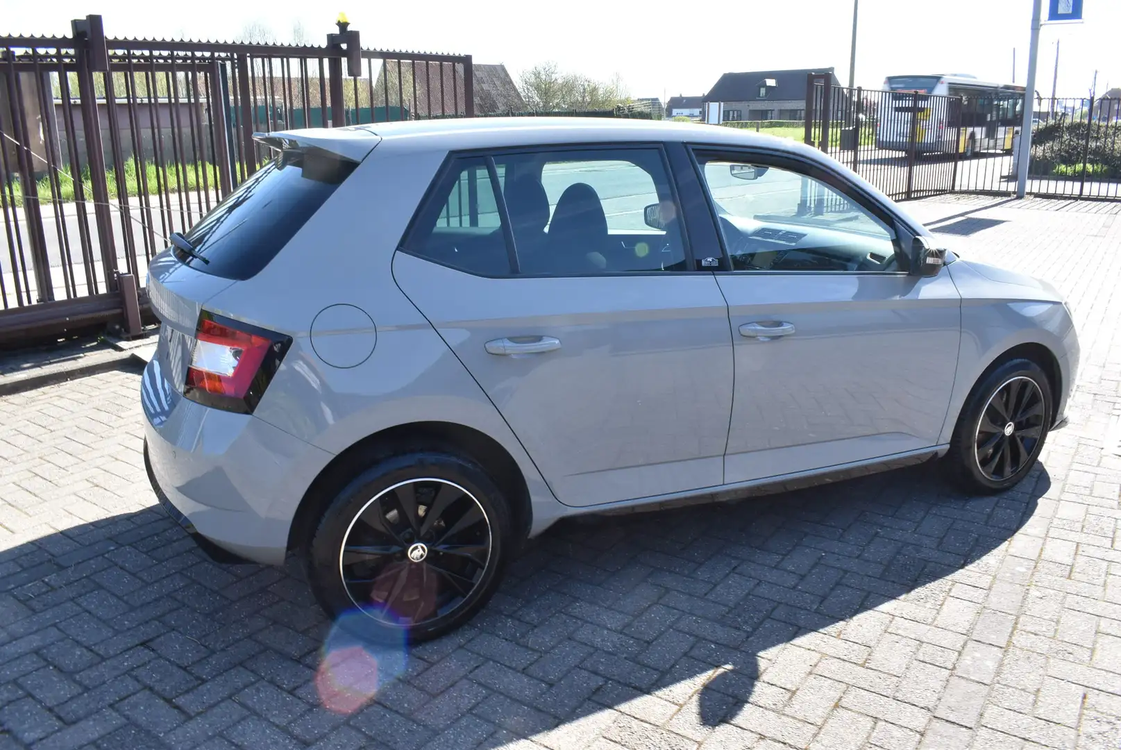 Skoda Fabia 1.0 TSI Monte Carlo DSG/Pano ***DESTOCKAGE B2B*** Grijs - 2