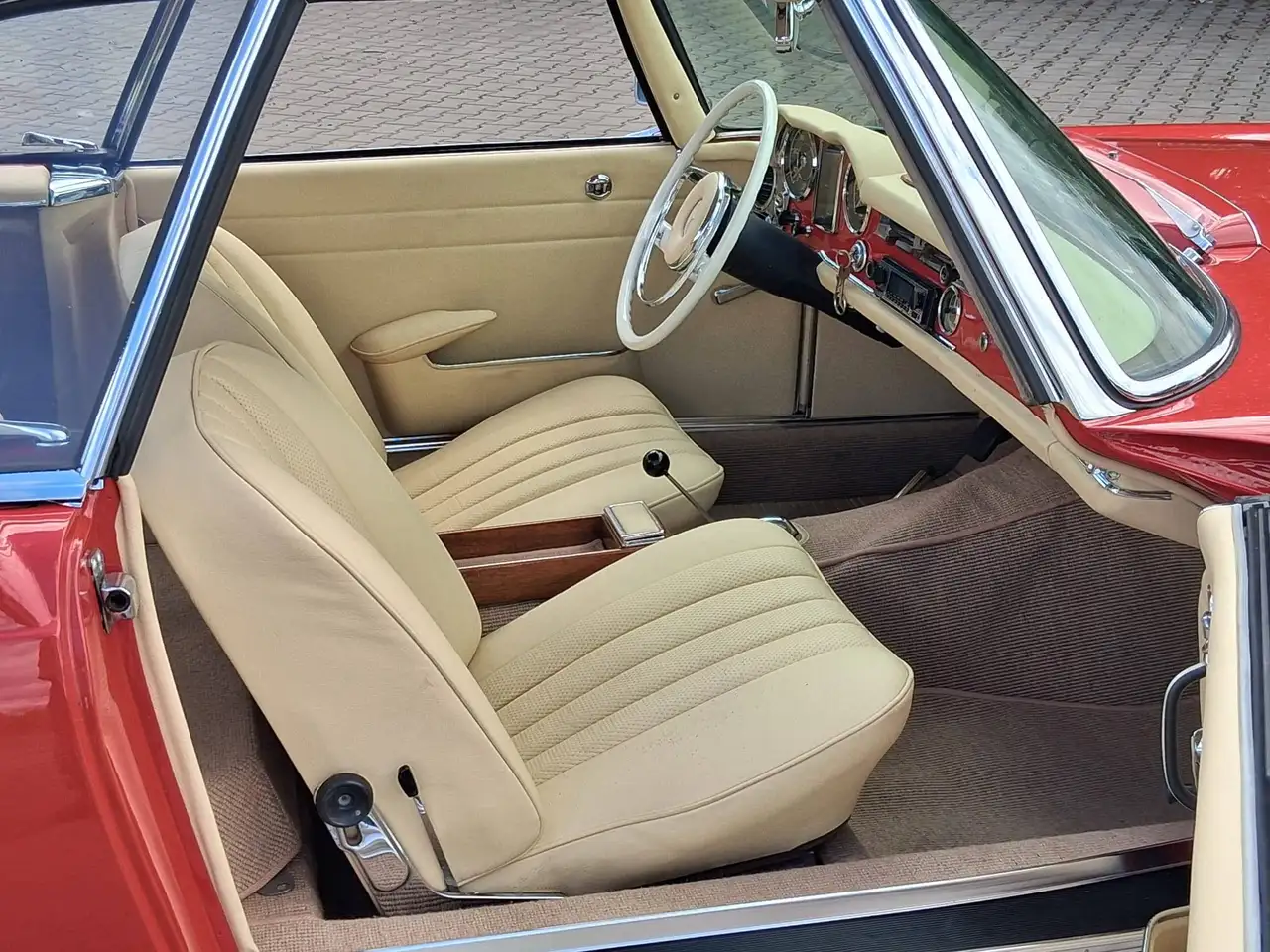 Mercedes-Benz SL 230 Bild 13