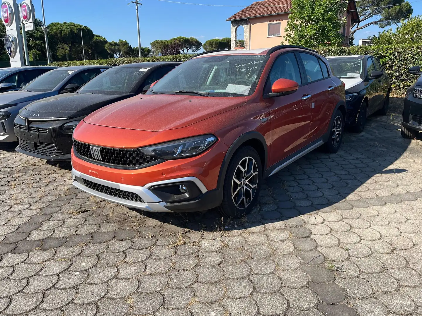 Fiat Tipo 1.5 Hybrid DCT 5 porte Cross Orange - 1