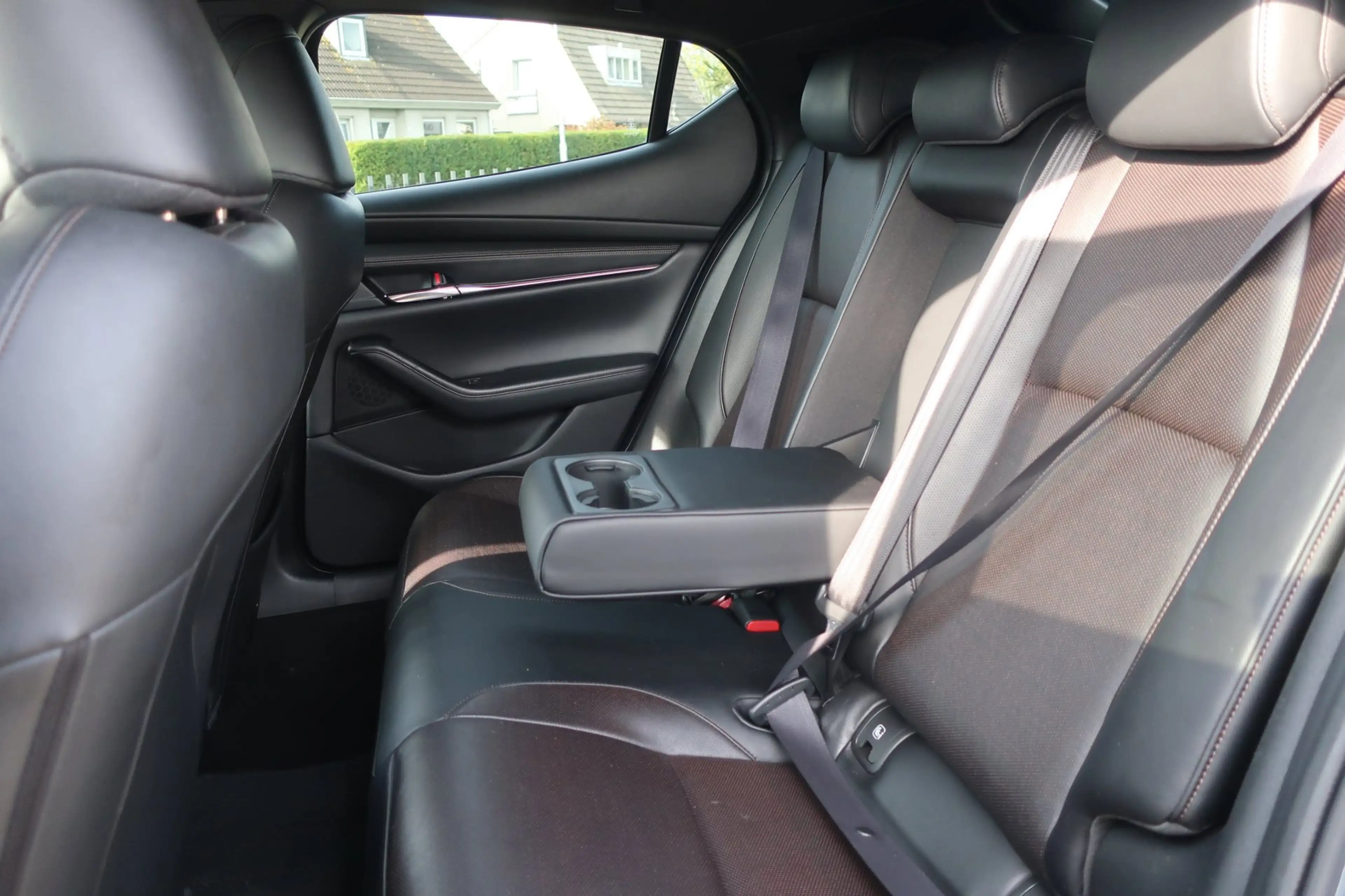 Mazda 3 2.0 e-SkyActiv-G M Hybrid 122 Luxury. LED_ACC_Stuu — photo 14