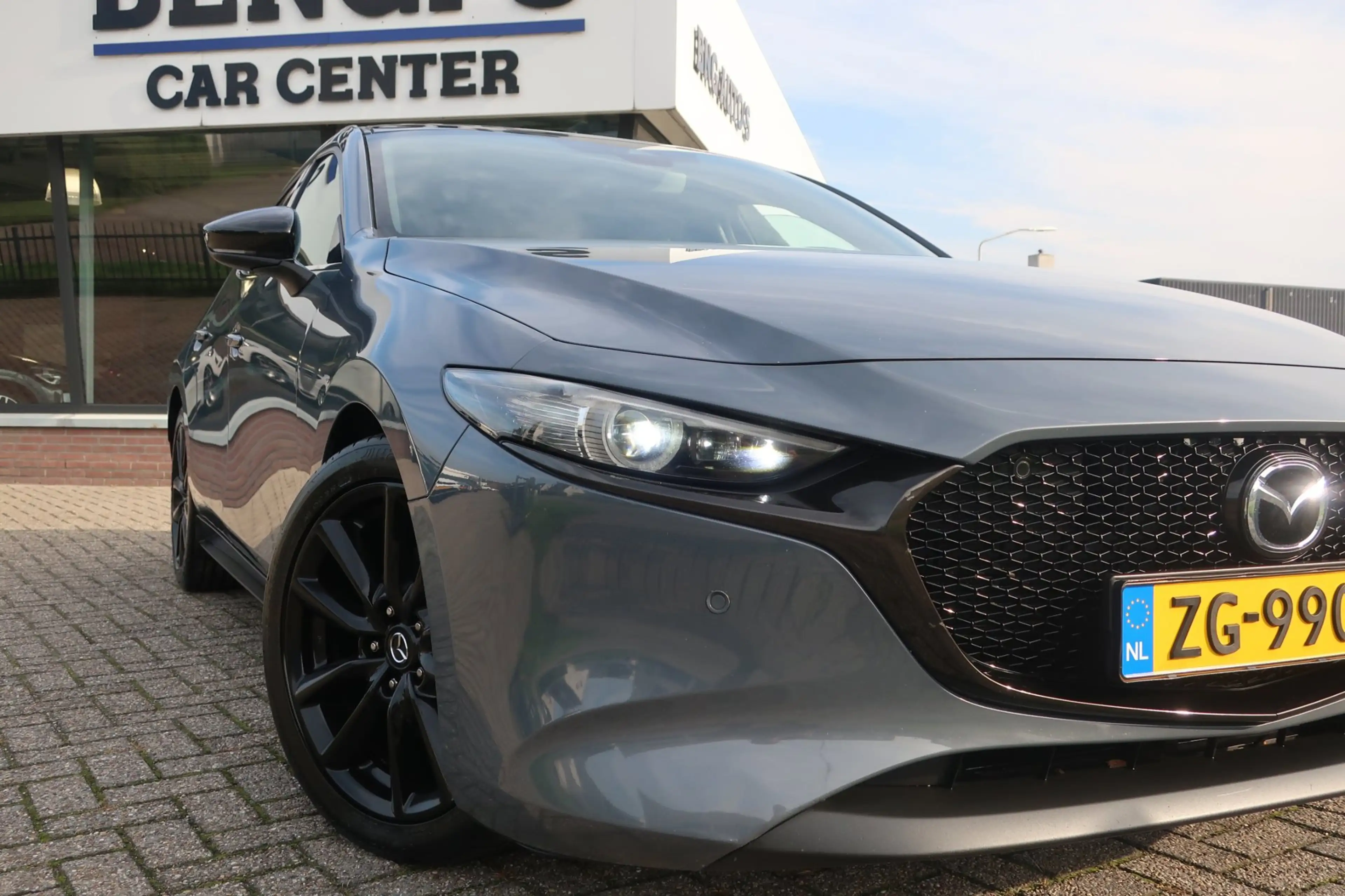 Mazda 3 2.0 e-SkyActiv-G M Hybrid 122 Luxury. LED_ACC_Stuu — photo 27