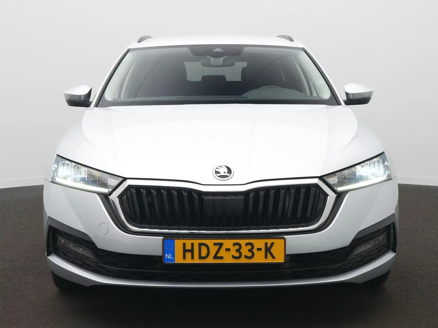 Skoda Octavia Combi 1.4 TSI iV PHEV Business Edition | Adaptive Grijs - 2