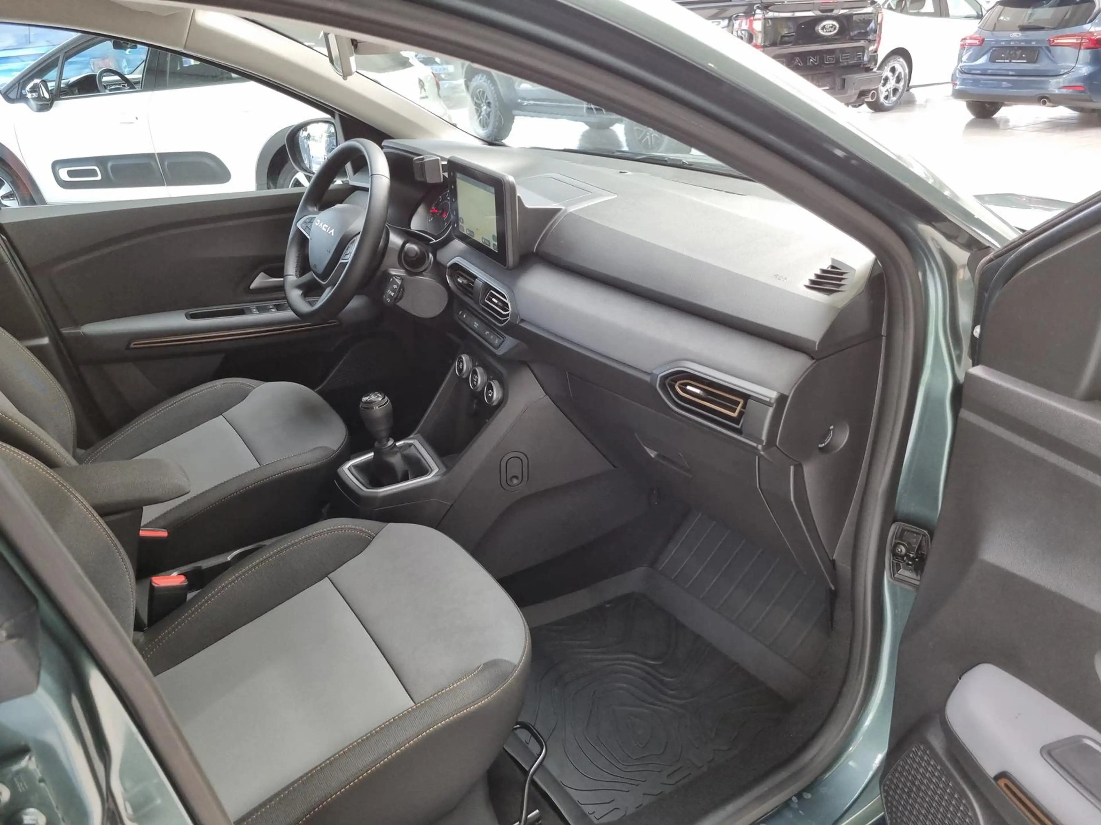 Dacia Jogger Extreme TCe 110 7-Sitze #City-P #S.Heiz #R.Kamera — photo 12