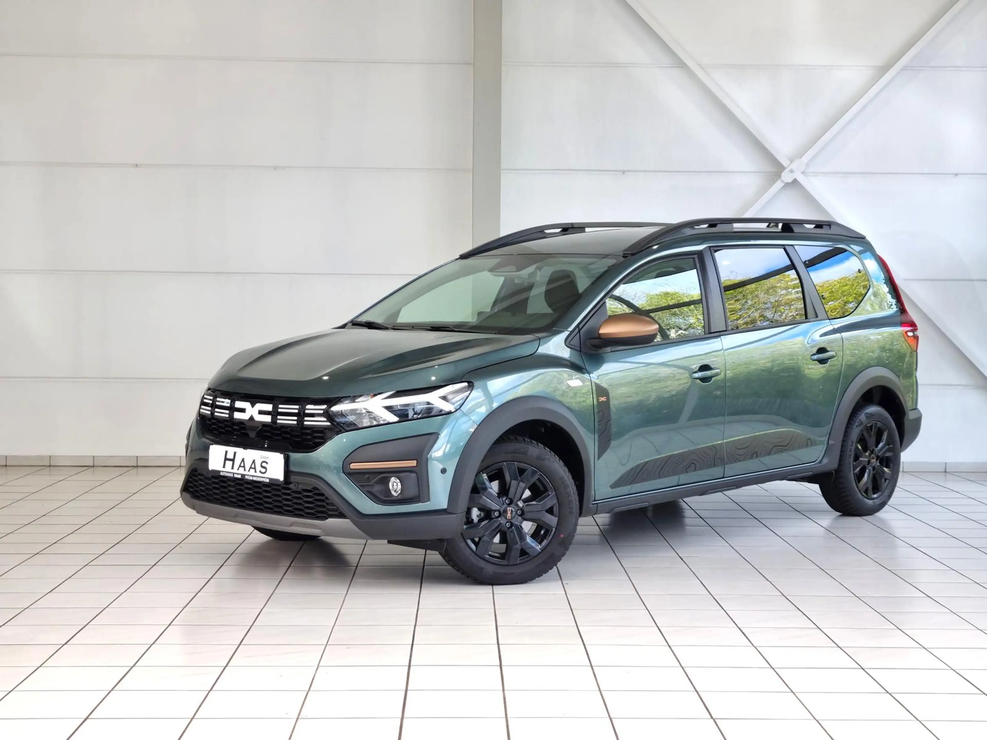 Dacia Jogger Extreme TCe 110 7-Sitze #City-P #S.Heiz #R.Kamera — photo 2