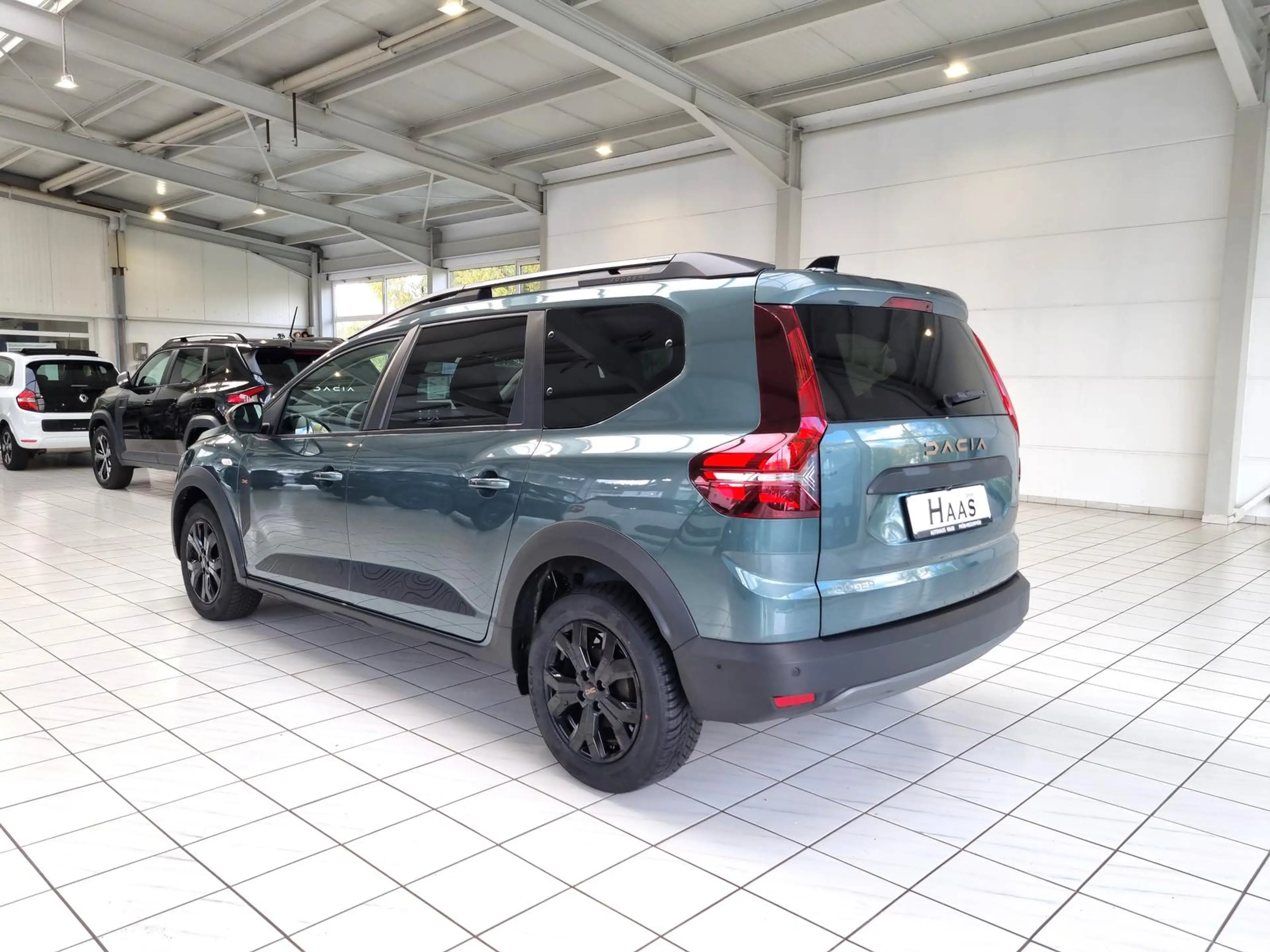 Dacia Jogger Extreme TCe 110 7-Sitze #City-P #S.Heiz #R.Kamera — photo 8