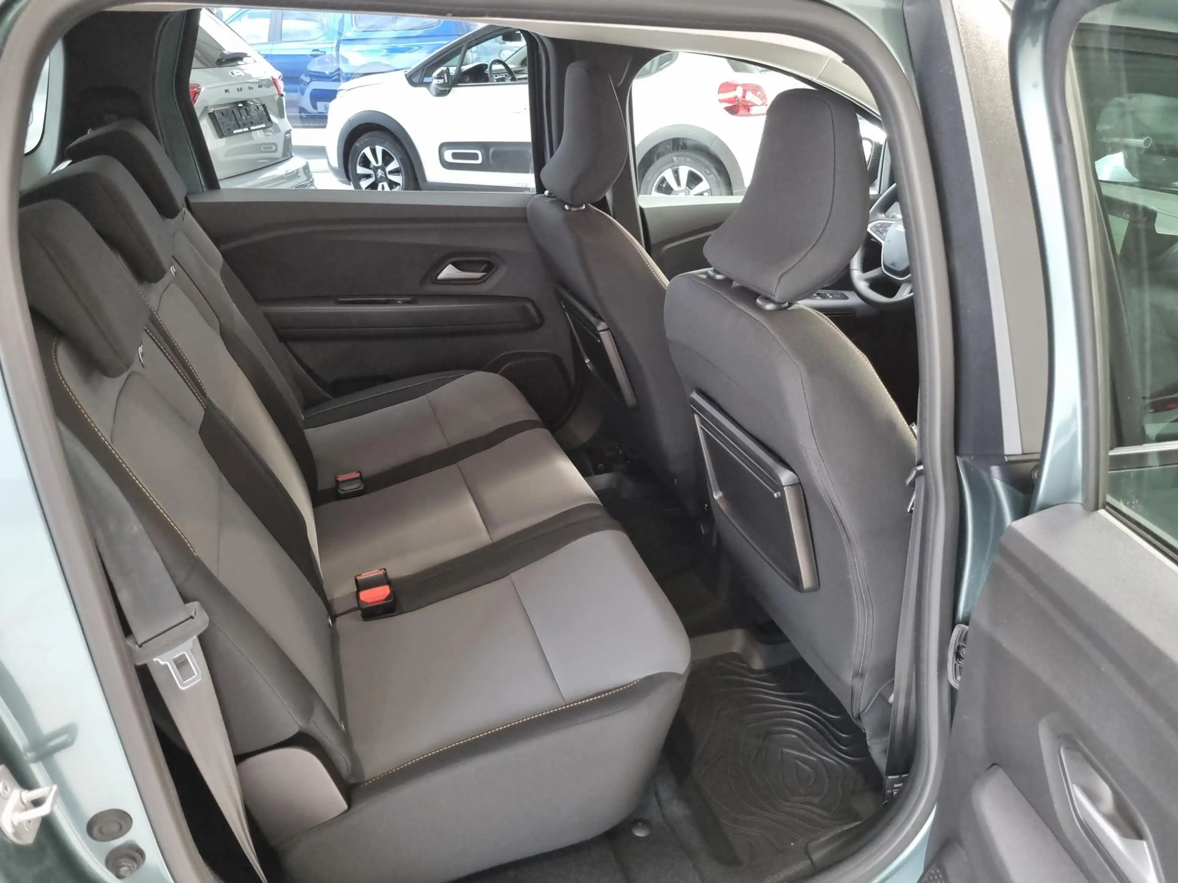Dacia Jogger Extreme TCe 110 7-Sitze #City-P #S.Heiz #R.Kamera — photo 14