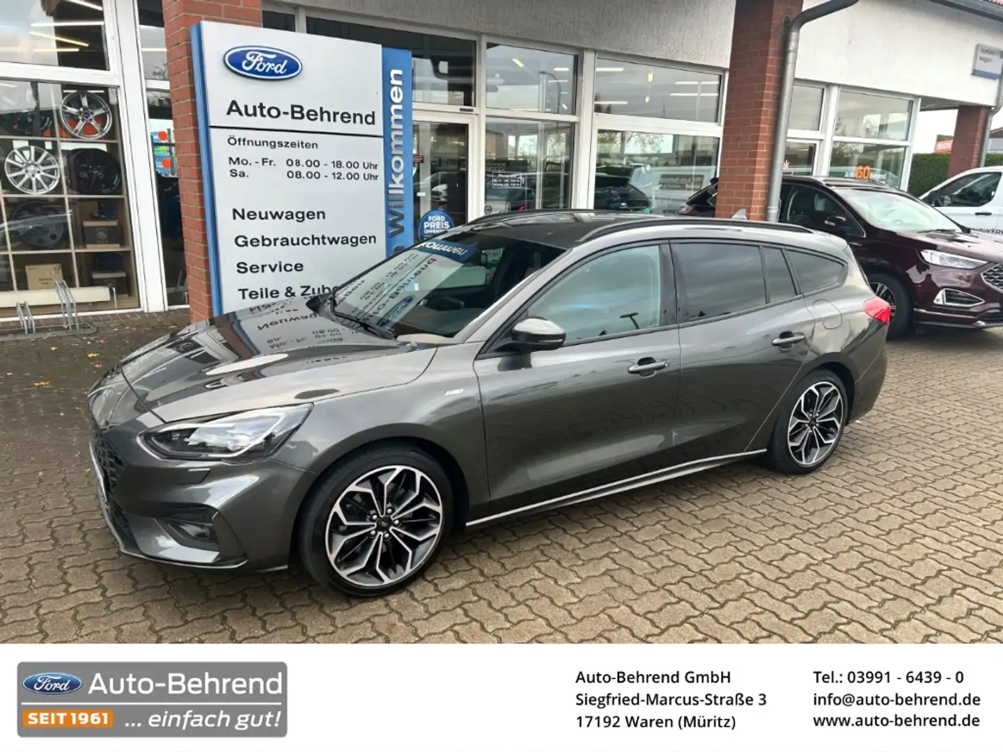 Ford Focus Turnier ST-Line el.Heckklappe 18 Zoll Grau - 1