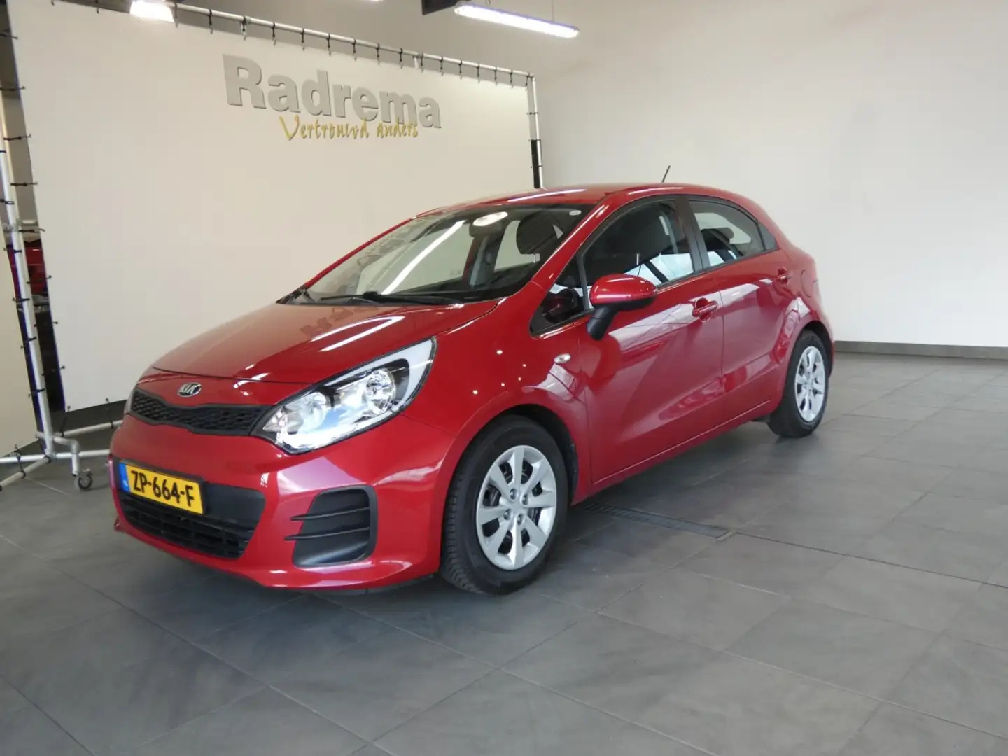 Kia Rio 1.2 CVVT Comfort Rood - 1