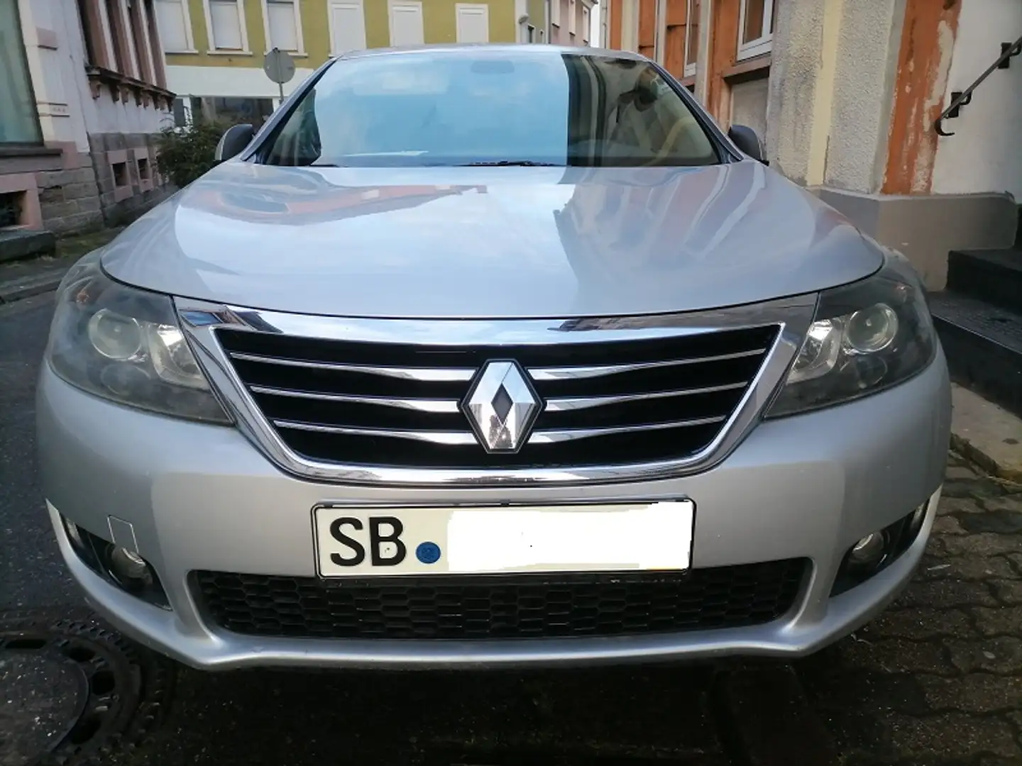 Renault Latitude Luxus TUVneu TOP! 2.0D TLeder Tempomat Alu StartStop Silber - 2