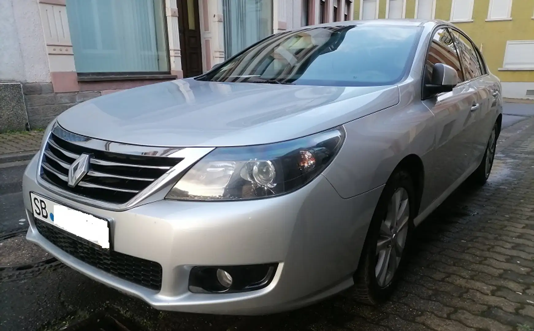 Renault Latitude Luxus TUVneu TOP! 2.0D TLeder Tempomat Alu StartStop Silber - 1