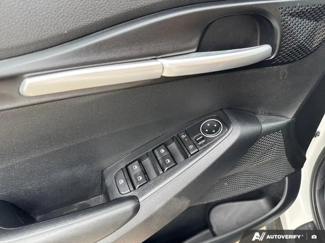 Kia Seltos снимка Kia Seltos