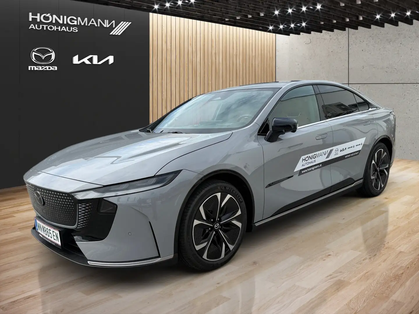 Mazda 6e 80 KWH LR Takumi Plus Серый - 1