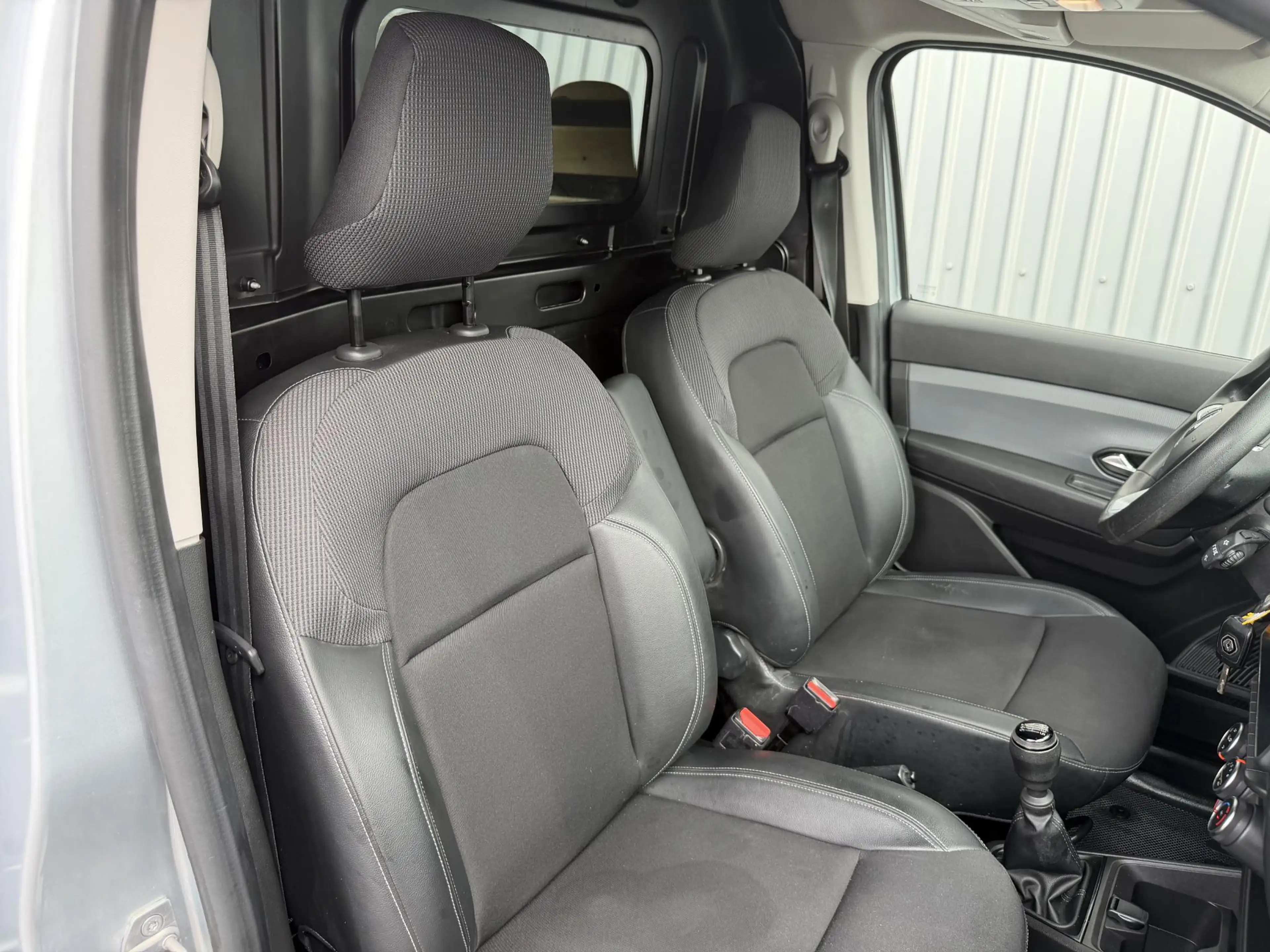 Renault Express 1.5 dCi 75 Comfort + — photo 25