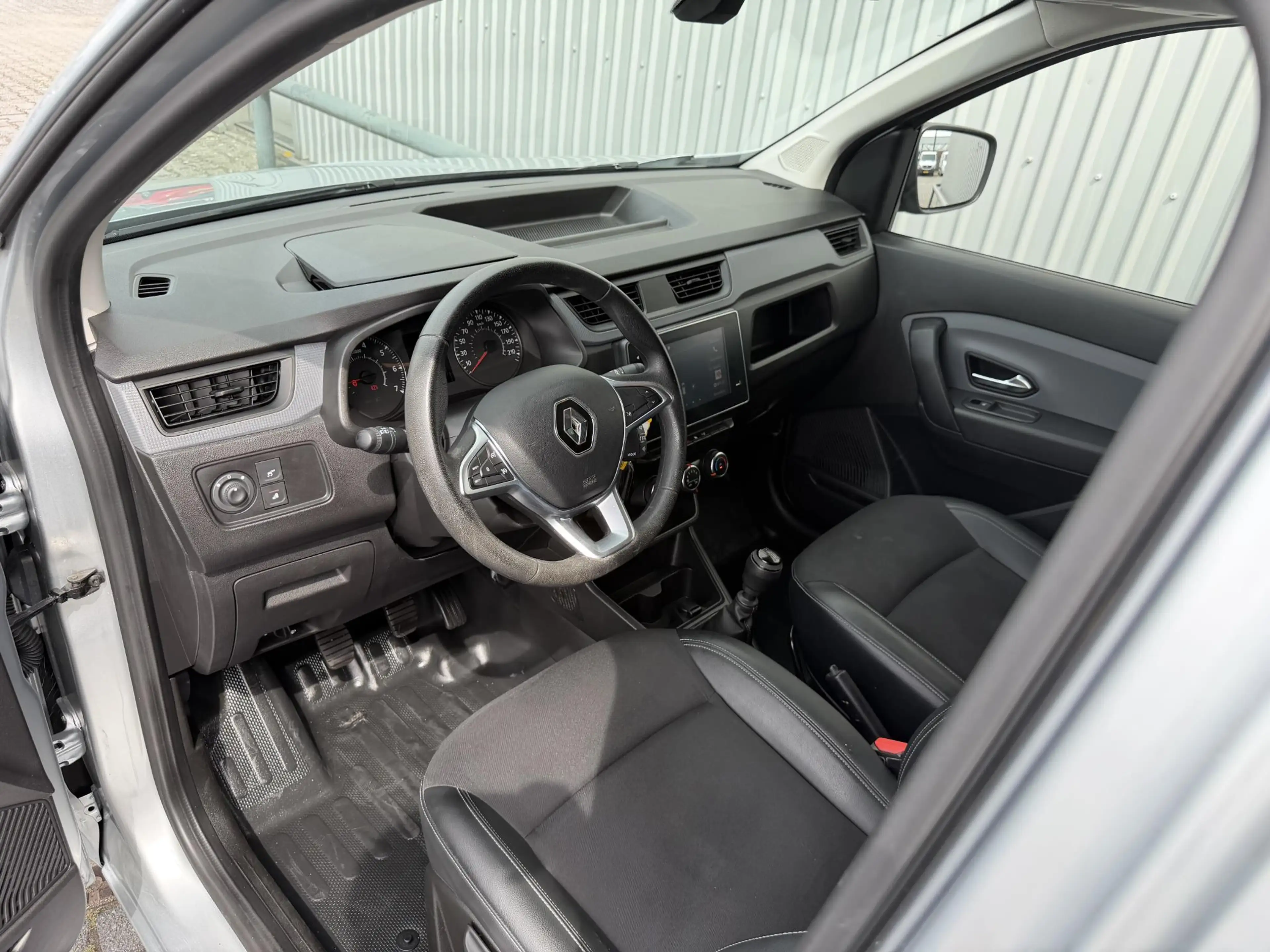 Renault Express 1.5 dCi 75 Comfort + — photo 3