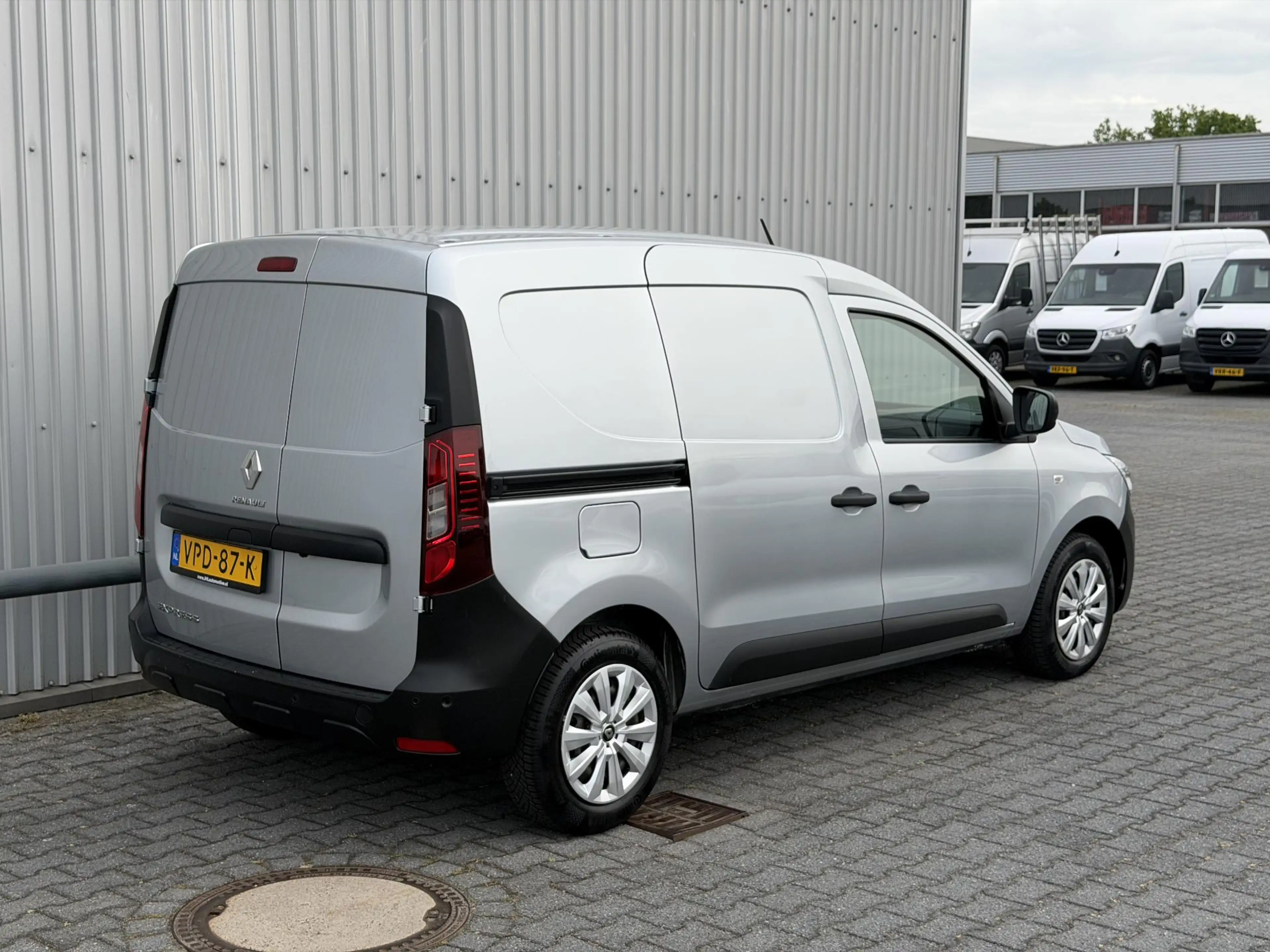 Renault Express 1.5 dCi 75 Comfort + — photo 29