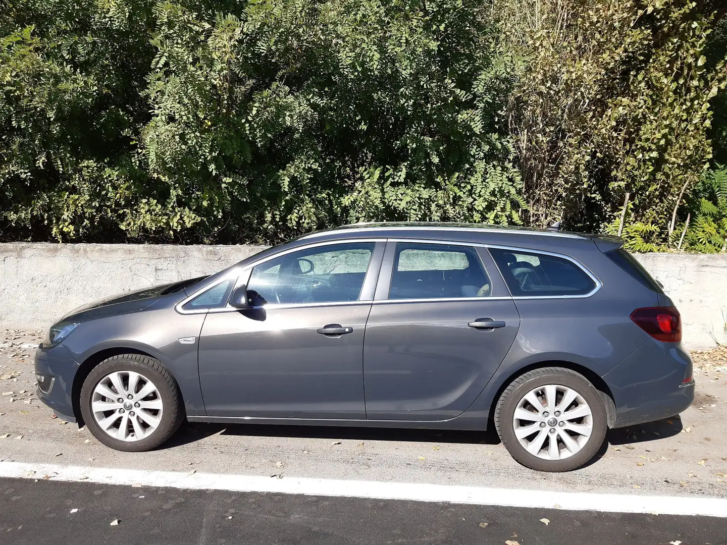 Opel Astra Sports Tourer 1.6 cdti (ecoflex) Cosmo s&s 136cv - 2