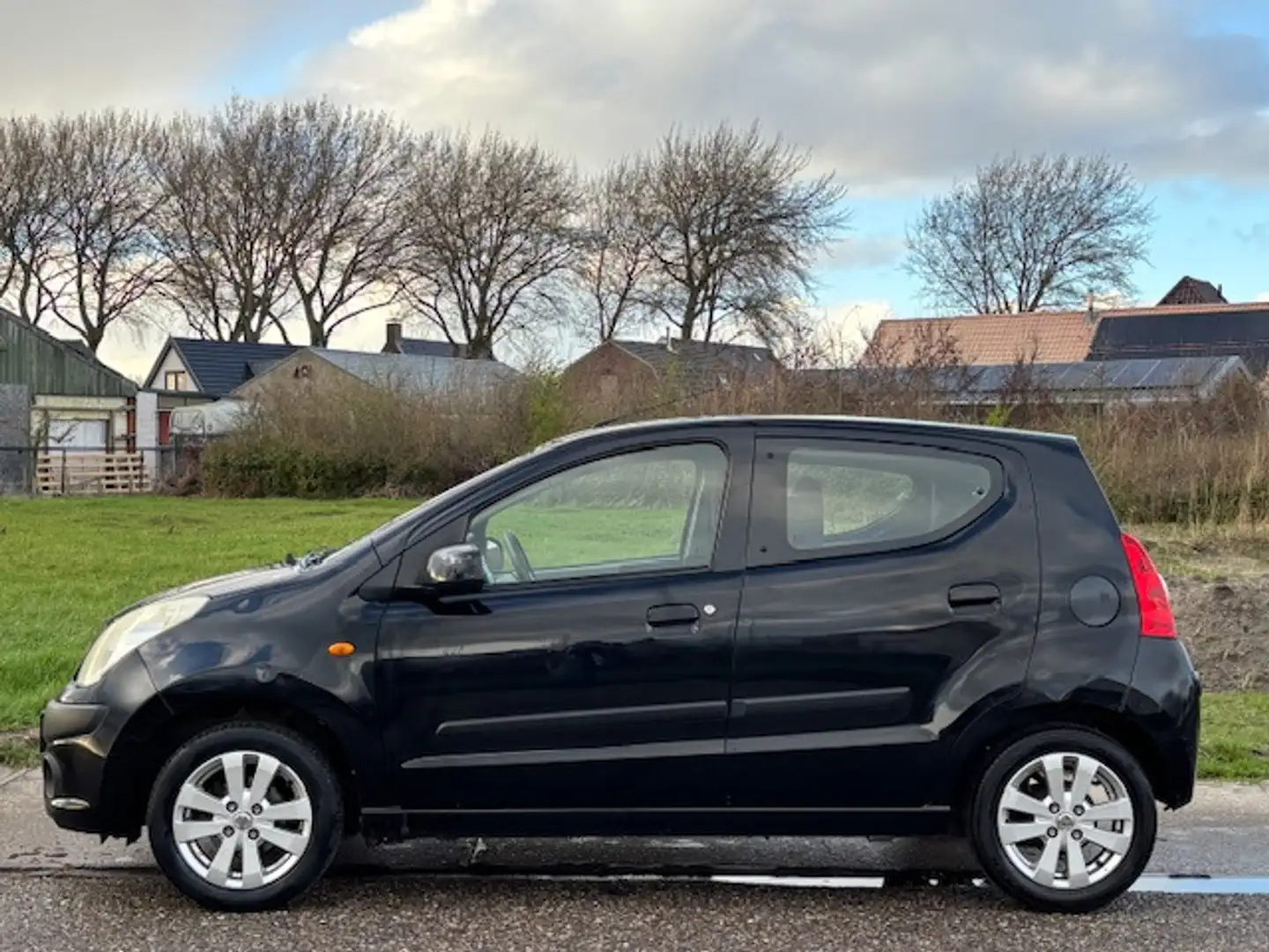 Nissan Pixo 1.0 Acenta 5-Drs Stuurbekrachtiging Audio-CD /MP3 Negro - 2