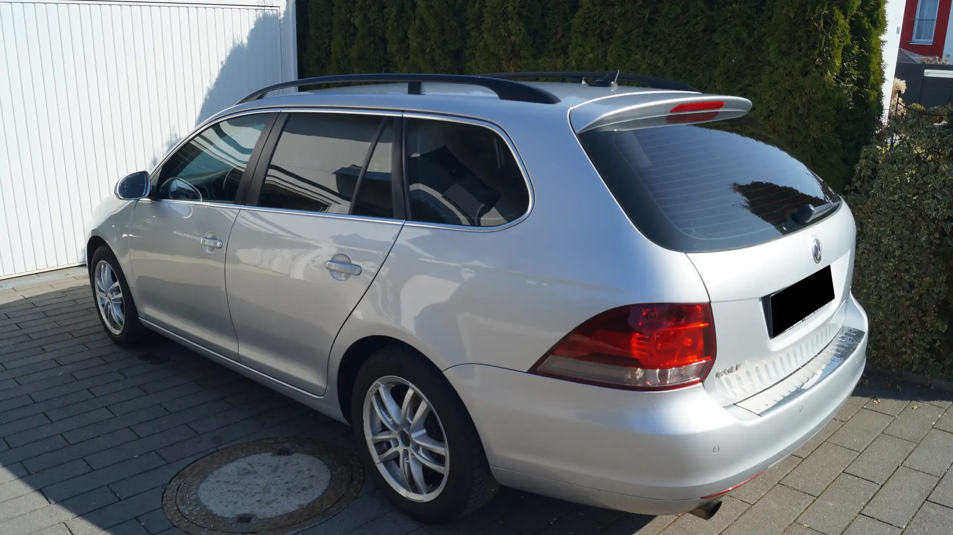Volkswagen Golf Variant Golf 6 Variant 1.6TDI TÜV, AGR, Zahnriehmen neu Silber - 2