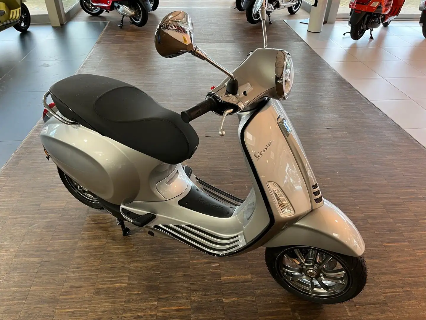 Vespa Elettrica 70 km/h Modell Grau - 2