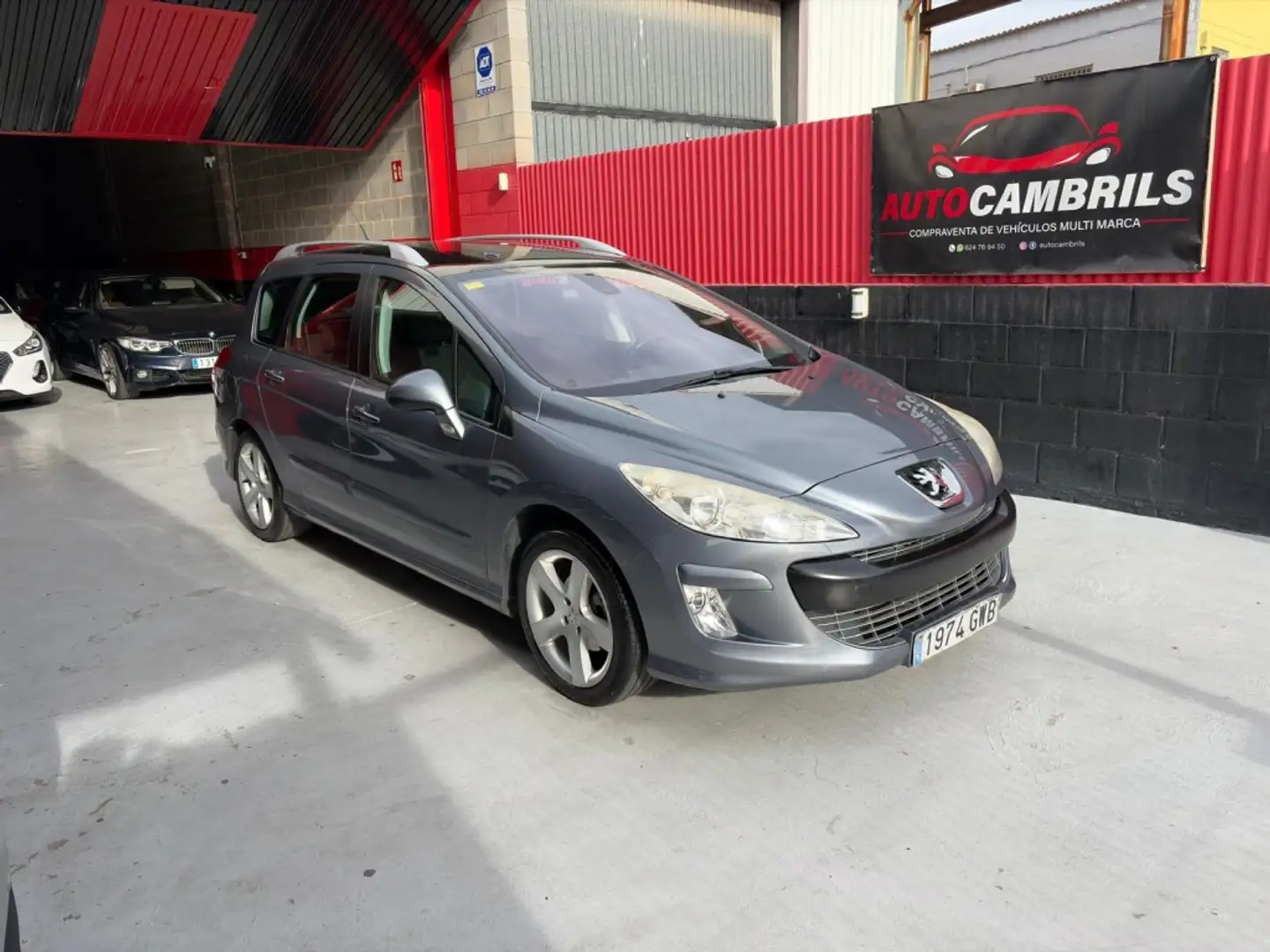 Peugeot 308 SW 1.6HDI FAP Premium 112 Gris - 1