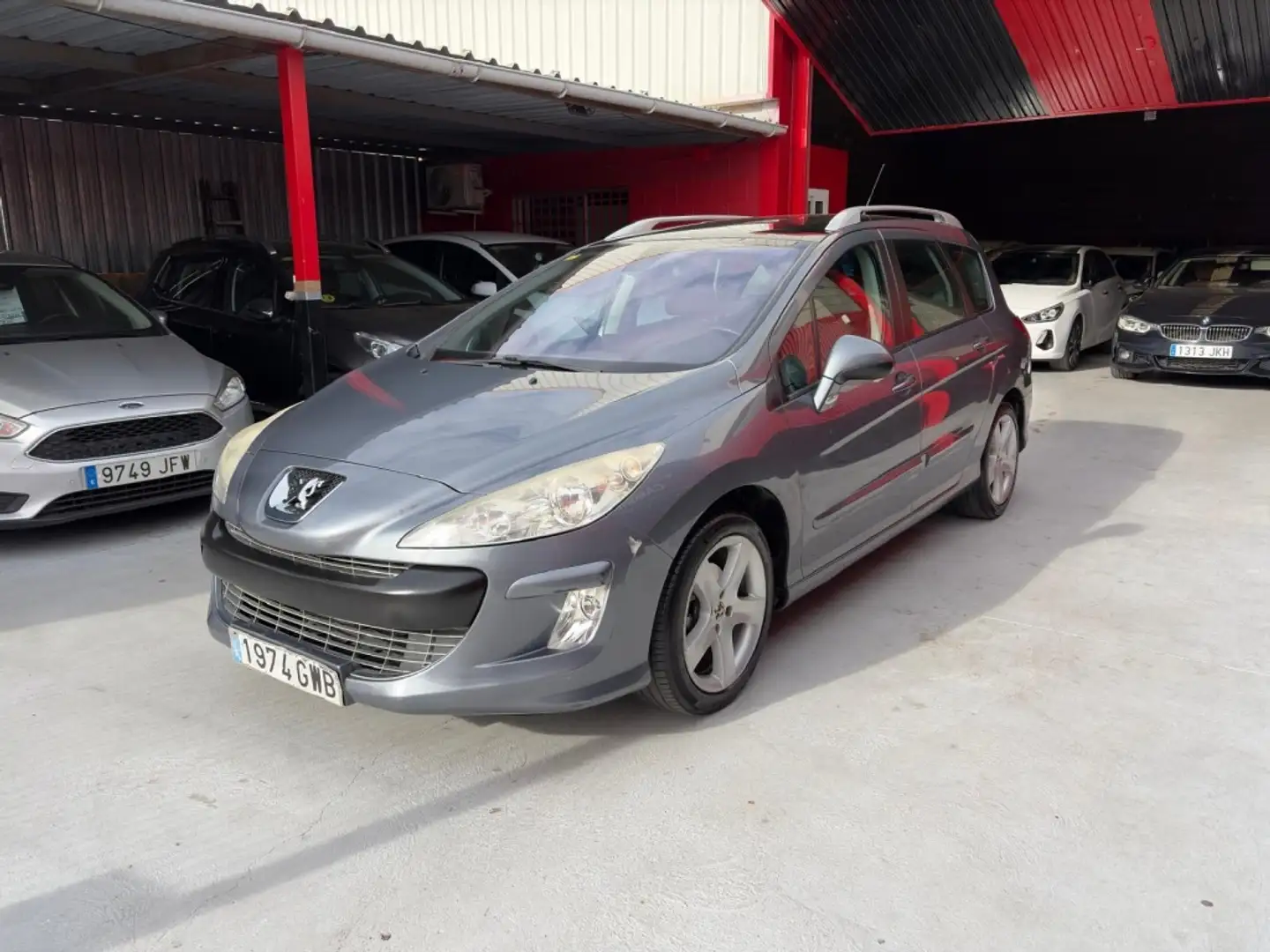 Peugeot 308 SW 1.6HDI FAP Premium 112 Gris - 2