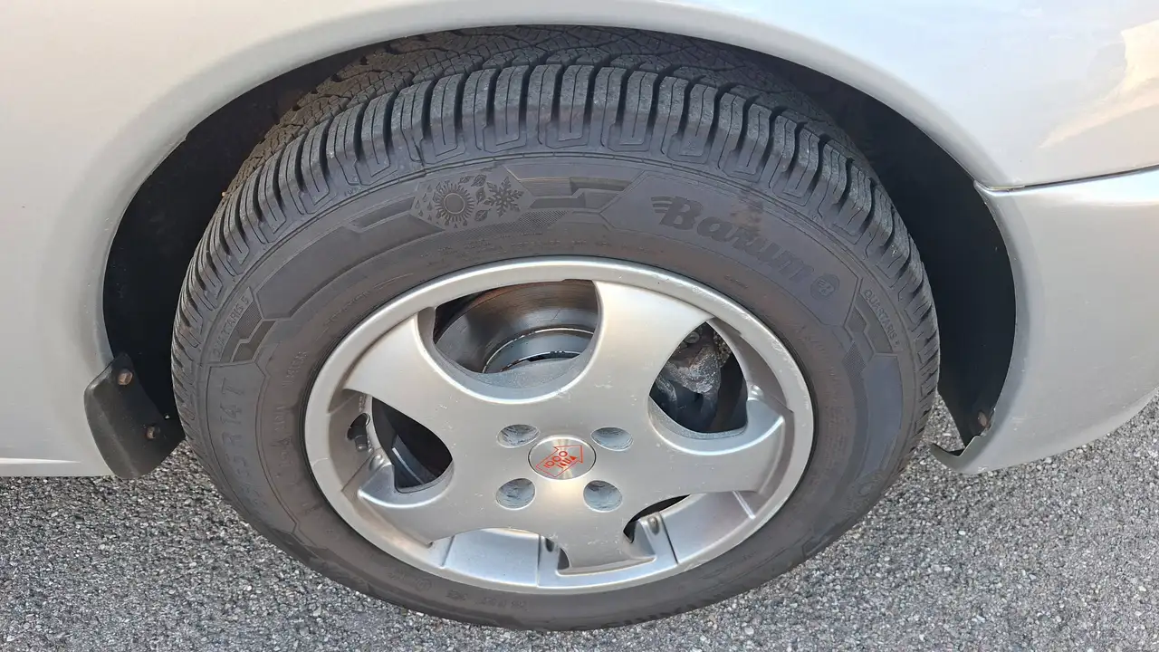 Mitsubishi Colt 1,6i Comfort Automatik Klima rostfrei bildschön 4AB ABS TÜV10/28, foto 9