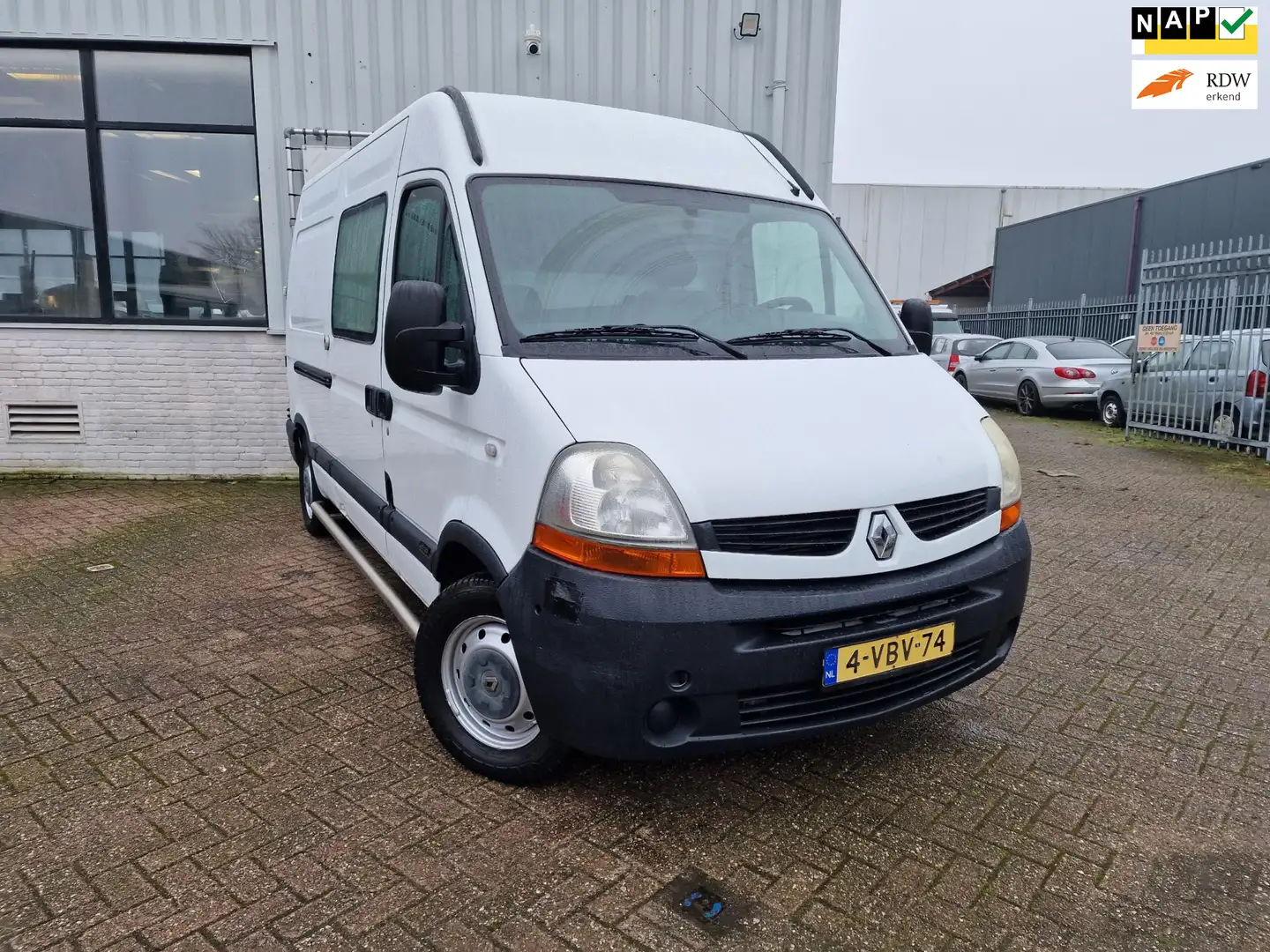 Renault Master T35 2.5 dCi L2H2 AIRCO - 1