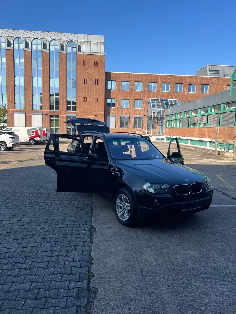 BMW X3 xDrive20d Aut. Edition Exclusive Schwarz - 1
