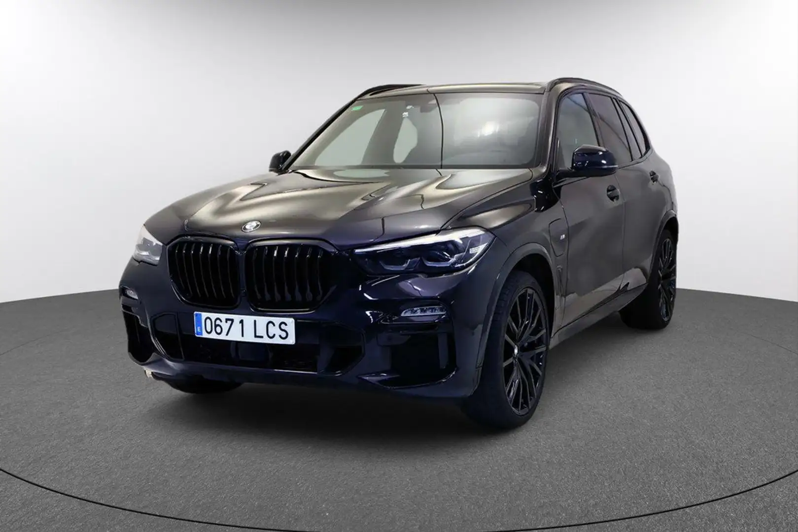 BMW X5 xDrive45e Noir - 1