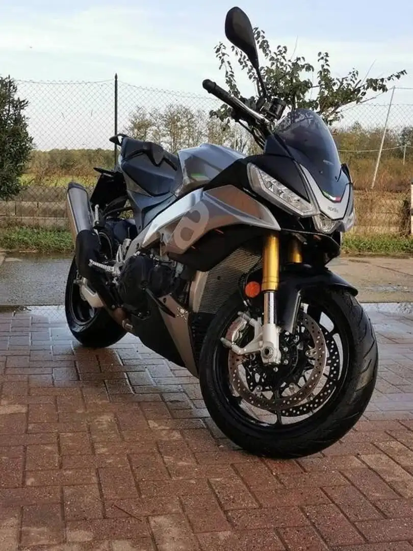 Aprilia Tuono 1100 V4 Grigio - 1