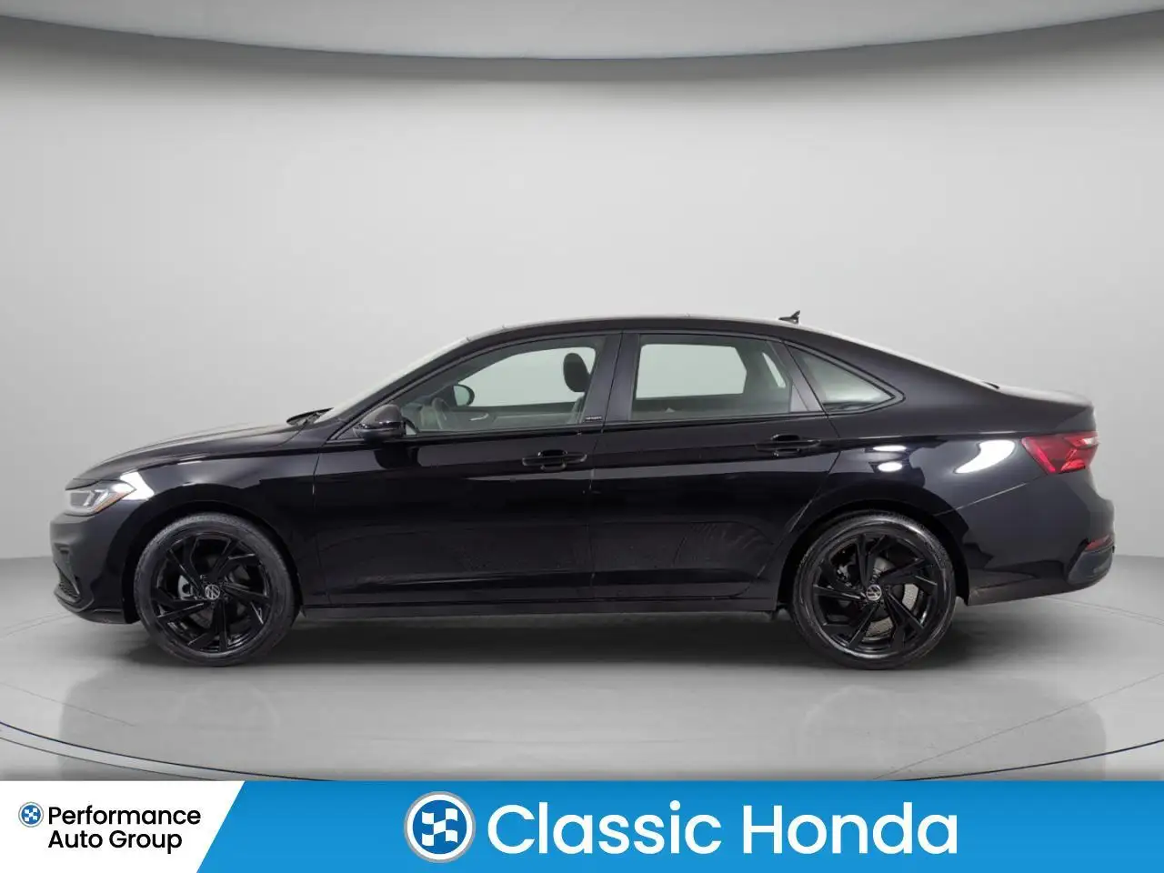 Volkswagen Jetta снимка Volkswagen Jetta