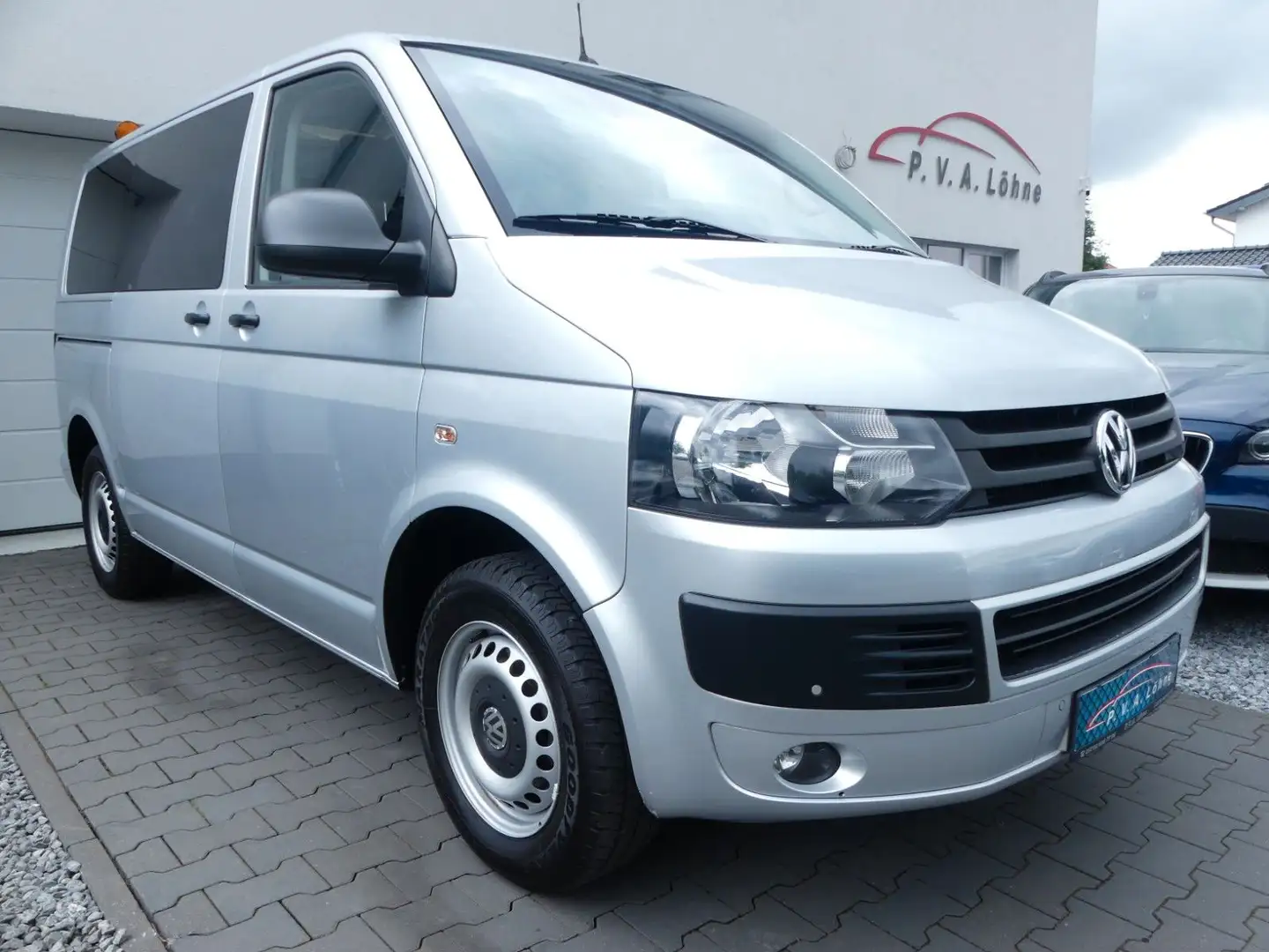 Volkswagen T5 Transporter T5 2.0 TDI 7 Sitzer | 1. Hand | Standheizung Plateado - 1