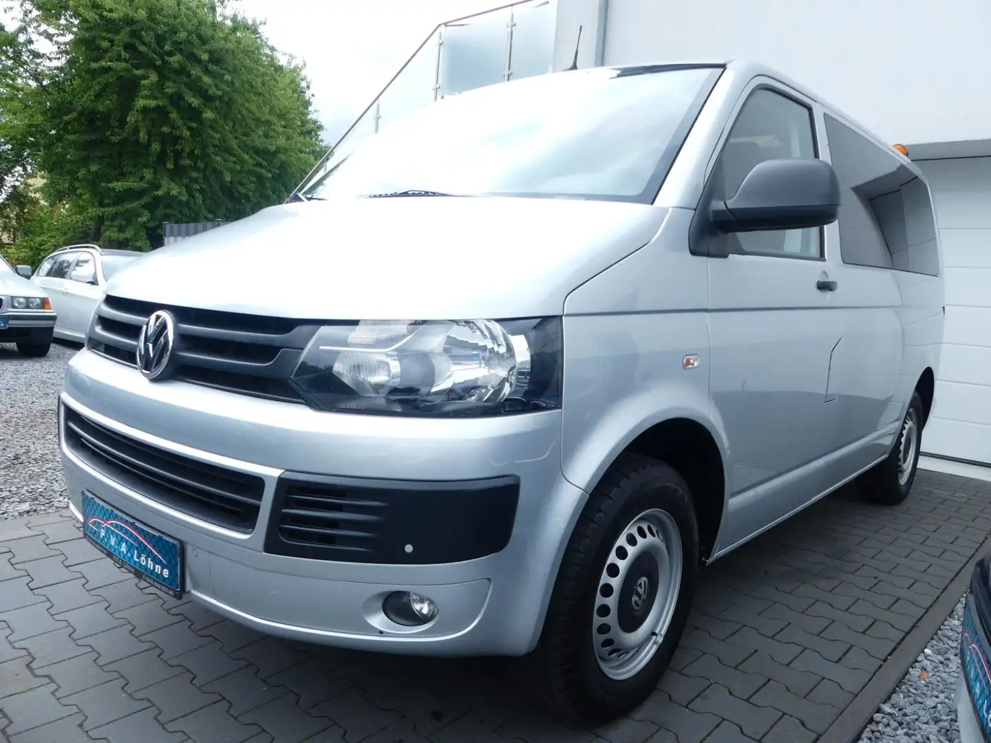 Volkswagen T5 Transporter T5 2.0 TDI 7 Sitzer | 1. Hand | Standheizung Plateado - 2