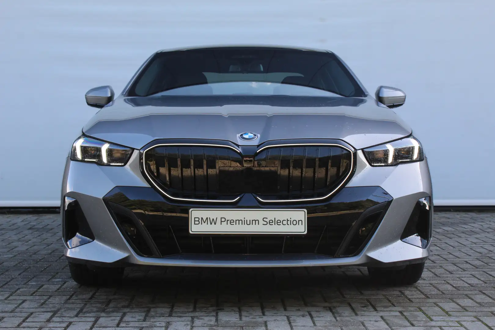 BMW 520 5 Serie 520i High Executive M Sport Automaat / Pan Grau - 2