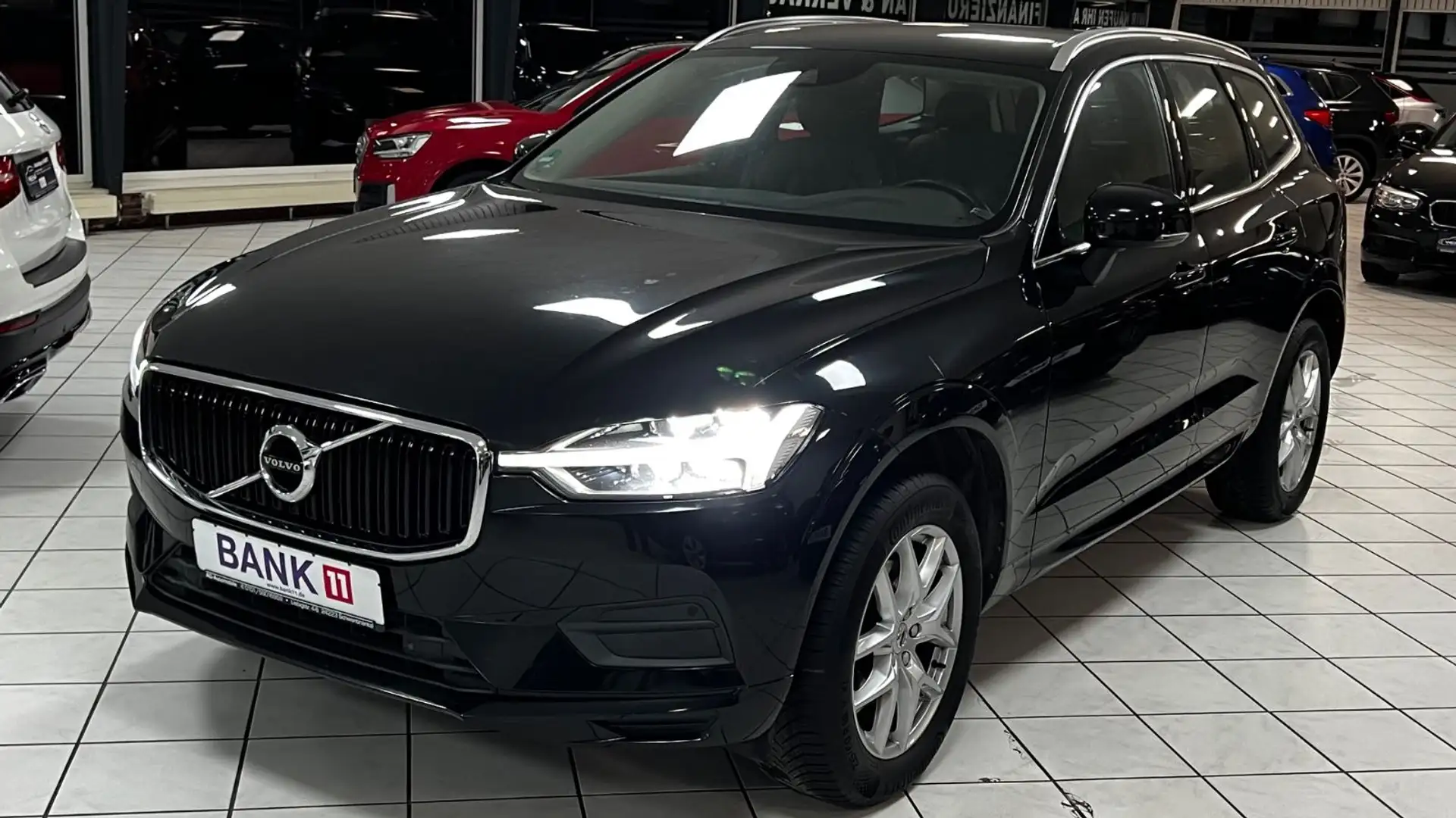 Volvo XC60 Momentum Pro TÜV&AU neu&Garantie Schwarz - 2