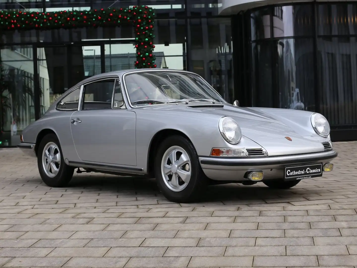 Porsche 911 S Coupe Argintiu - 1