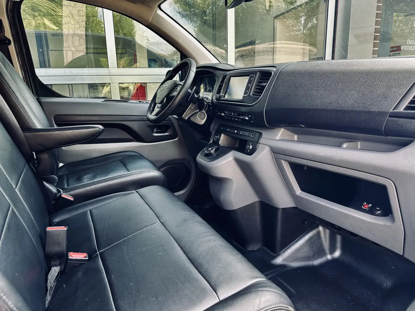 Toyota Proace Worker 2.0 D-4D Automaat | 2x schuifdeur | Profess Šedá - 2