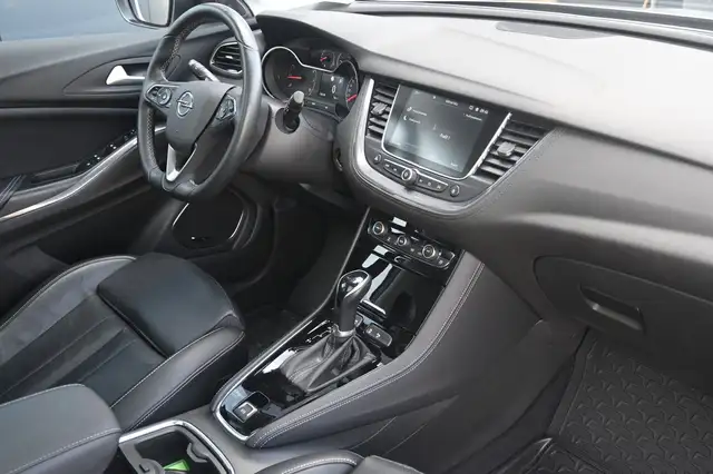 Opel Grandland view 13