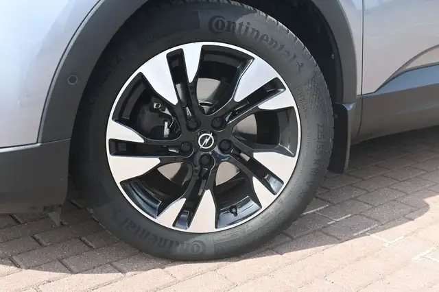 Opel Grandland view 11