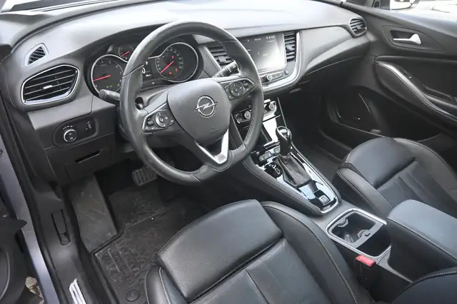Opel Grandland view 12