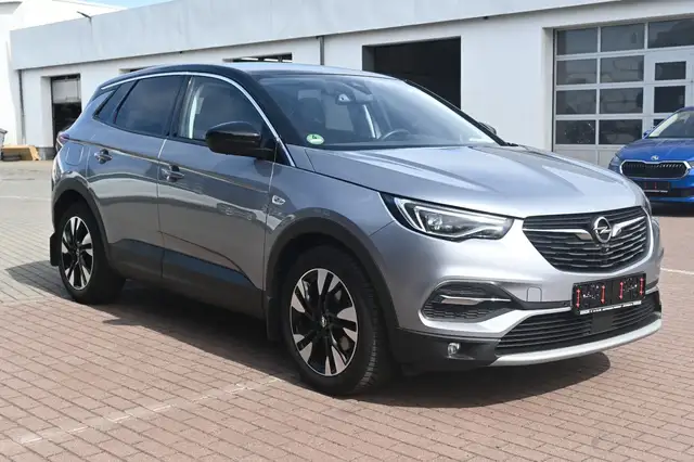 Opel Grandland view 7