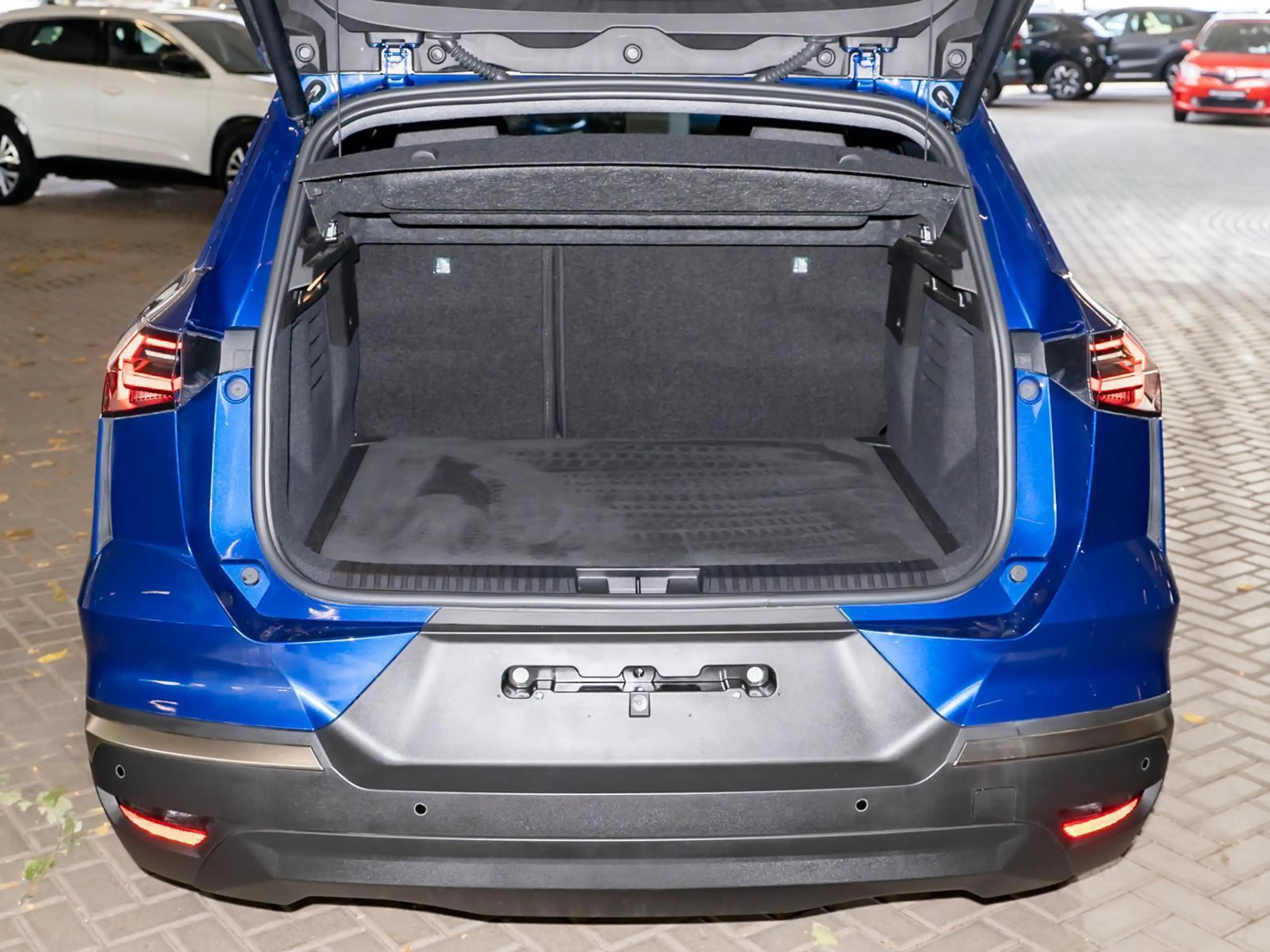 Renault Symbioz Techno Full Hybrid E-Tech 160 NAVI SHZ PDC — photo 10