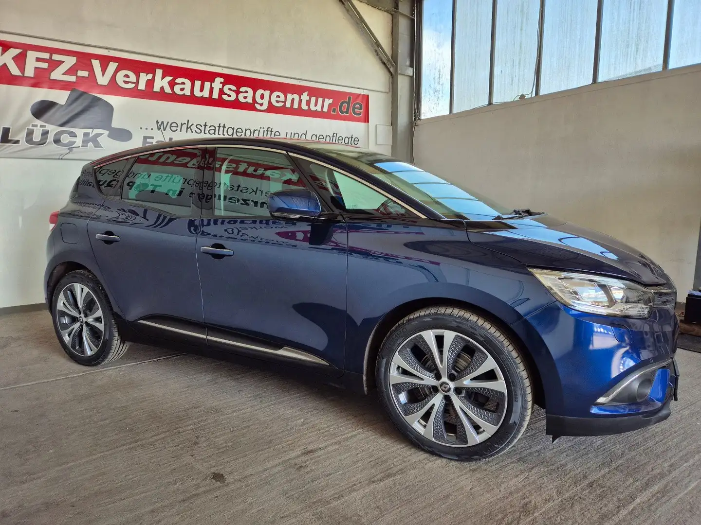 Renault Scenic IV Intens, inkl. 1 Jahr Garantie Blue - 2