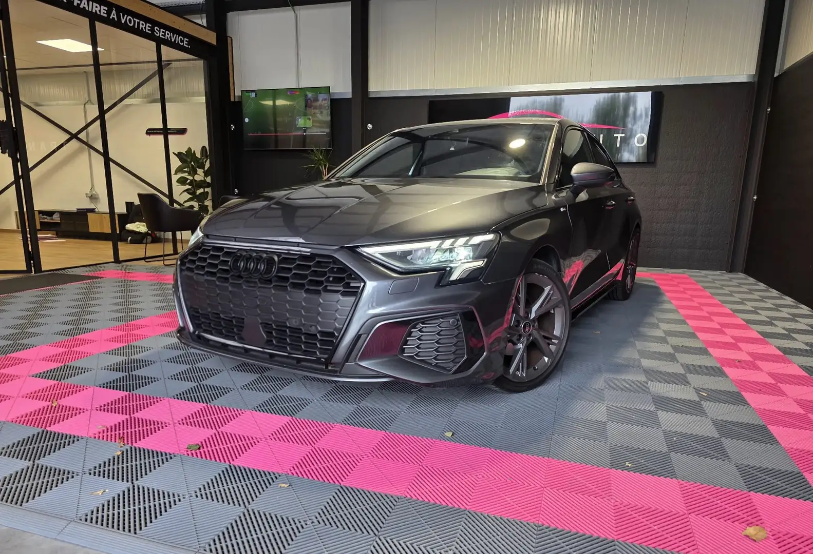 Audi A3 A3 Sportback 30 TFSI  S line S tronic -Automatique Gris - 2