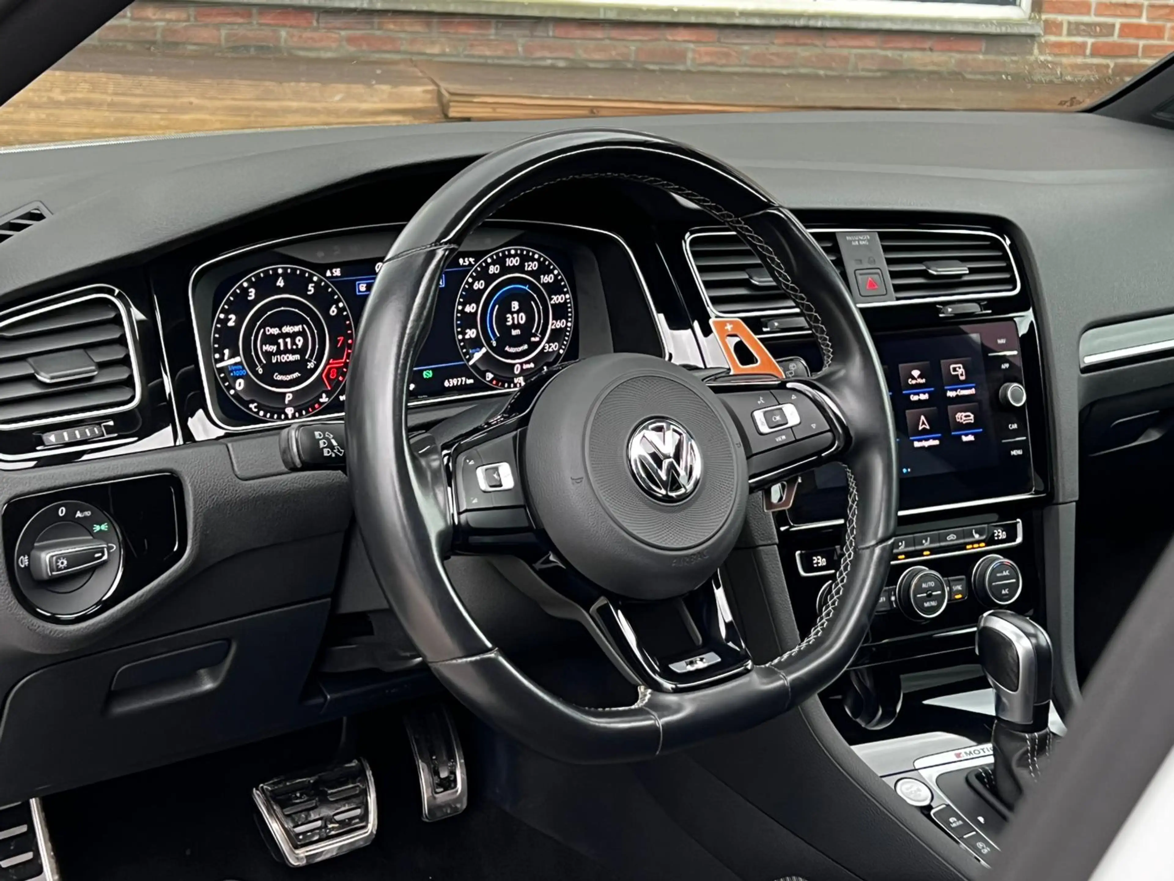 Volkswagen Golf R 2.0 TSI 4motion DSG COCKPIT TOIT-PANO CARNET ACC — photo 6