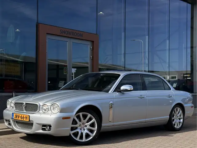 Jaguar XJ 4.2 V8 LWB | Leder | Alpine Speakers | Navigatie |